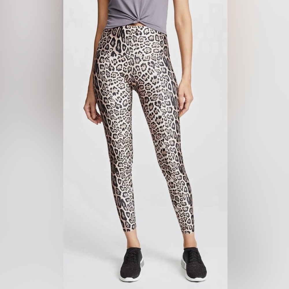 Onzie High Rise Leggings, Leopard, Size S/M 6-8, Gently Used, No signs of wear